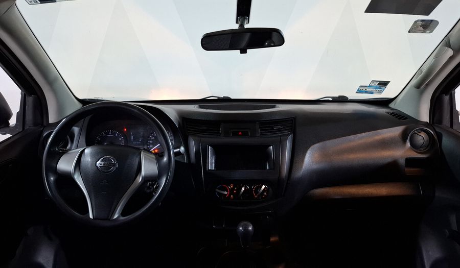 Nissan Np300 2.5 DOBLE CABINA S TM AC PAQ. SEG. Pickup 2019