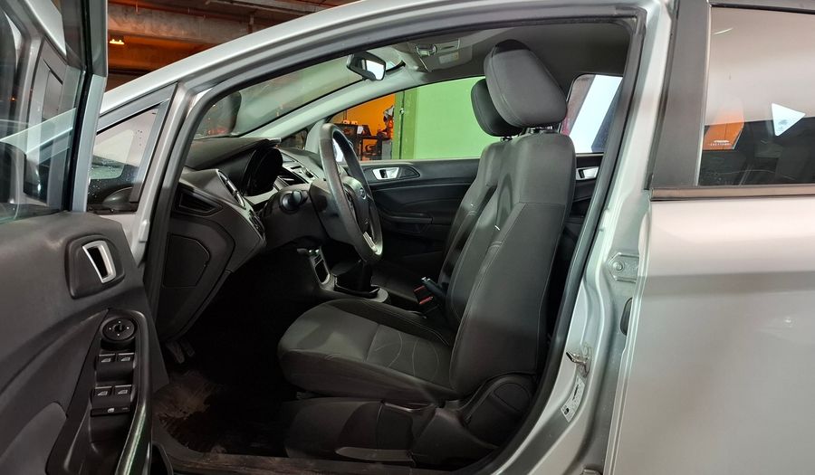 Ford Fiesta Kinetic Design 1.6 S PLUS Hatchback 2017
