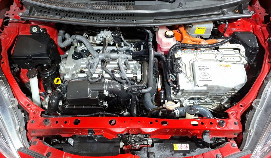 Toyota Prius C 1.5 HYBRID AUTO Hatchback 2018