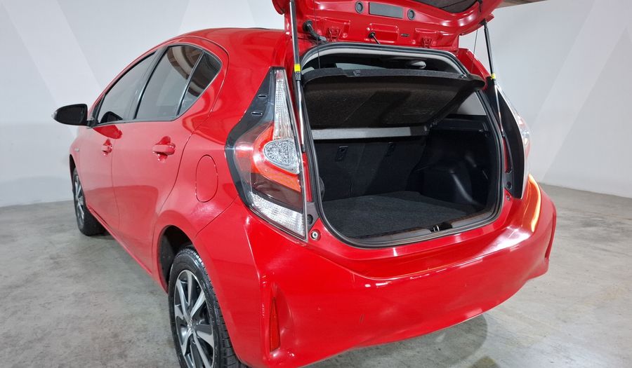 Toyota Prius C 1.5 HYBRID AUTO Hatchback 2018