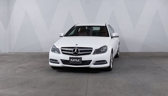 Mercedes Benz • Clase C