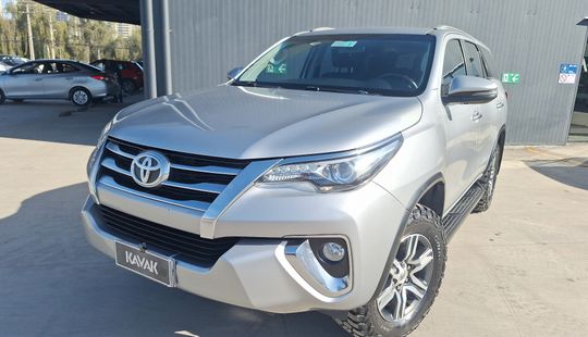 Toyota • Fortuner