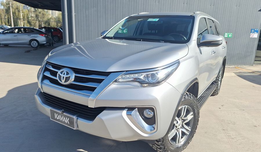 Toyota Fortuner 2.7 AUTO SRV Suv 2019