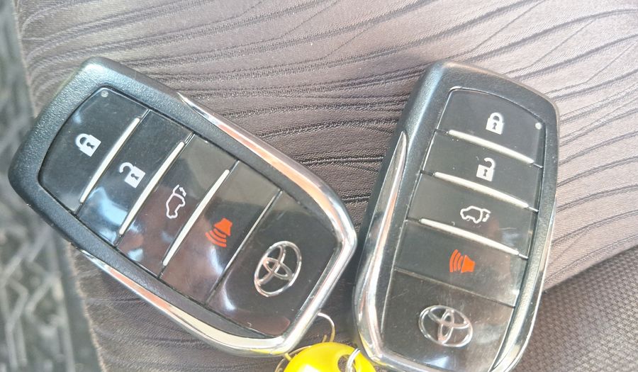 Toyota Fortuner 2.7 AUTO SRV Suv 2019