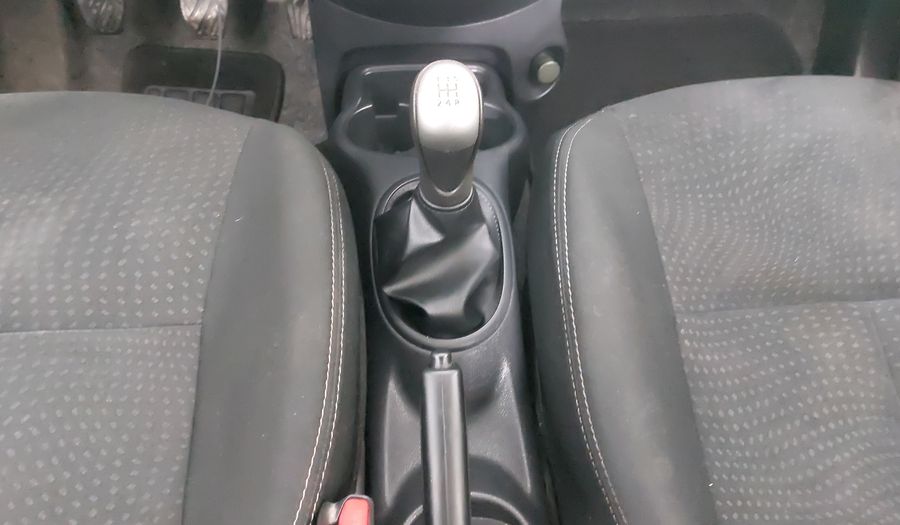 Nissan March 1.6 ADVANCE Hatchback 2022