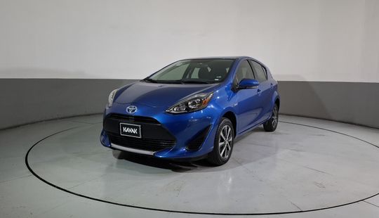 Toyota • Prius C