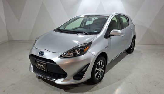 Toyota • Prius C