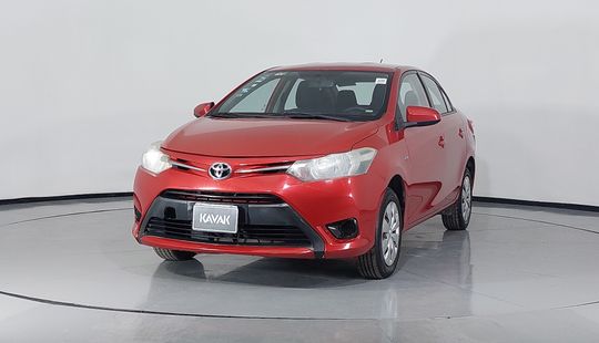 Toyota • Yaris