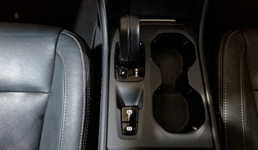 Volvo Xc40 2.0 T4 MOMENTUM AUTO Suv 2021
