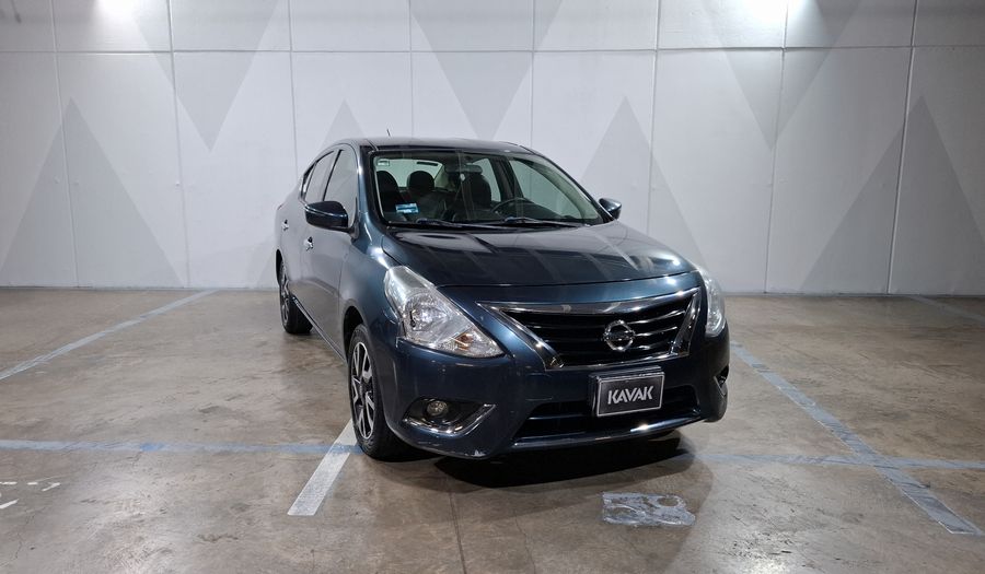 Nissan Versa 1.6 EXCLUSIVE AUTO Sedan 2017