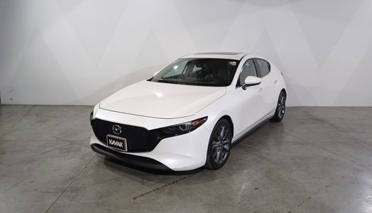 Mazda • Mazda 3
