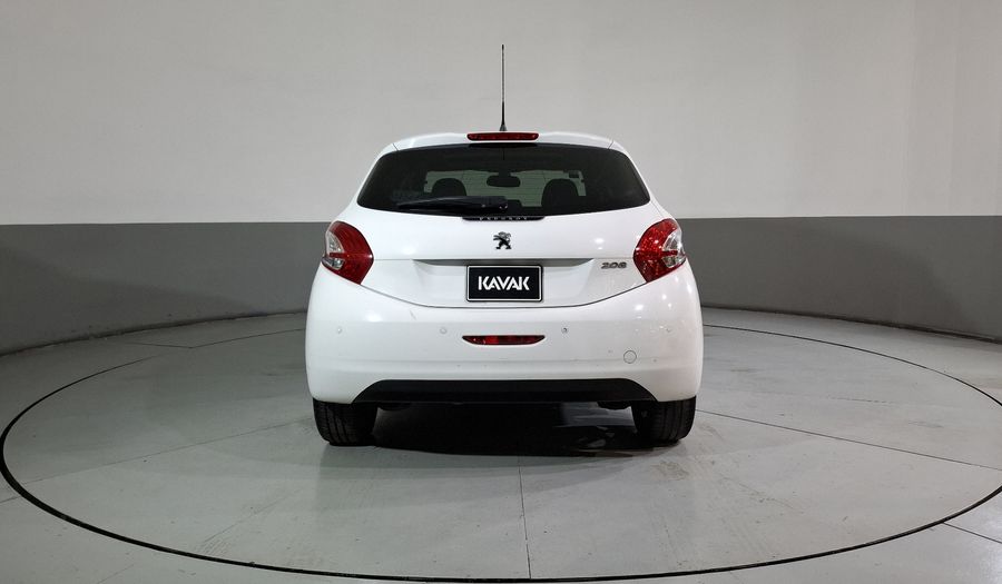 Peugeot 208 1.6 FELINE AT Hatchback 2016