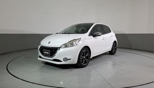 Peugeot • 208