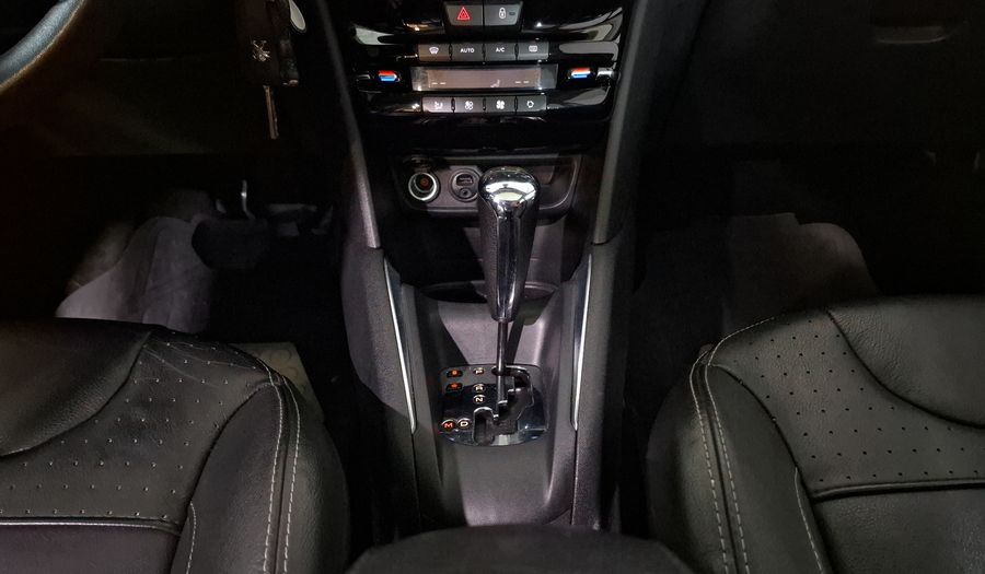 Peugeot 208 1.6 FELINE AT Hatchback 2016