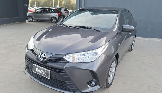 Toyota • Yaris