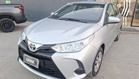 Toyota • Yaris