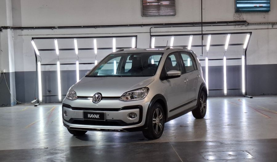 Volkswagen Up 1.0 CROSS UP Hatchback 2017