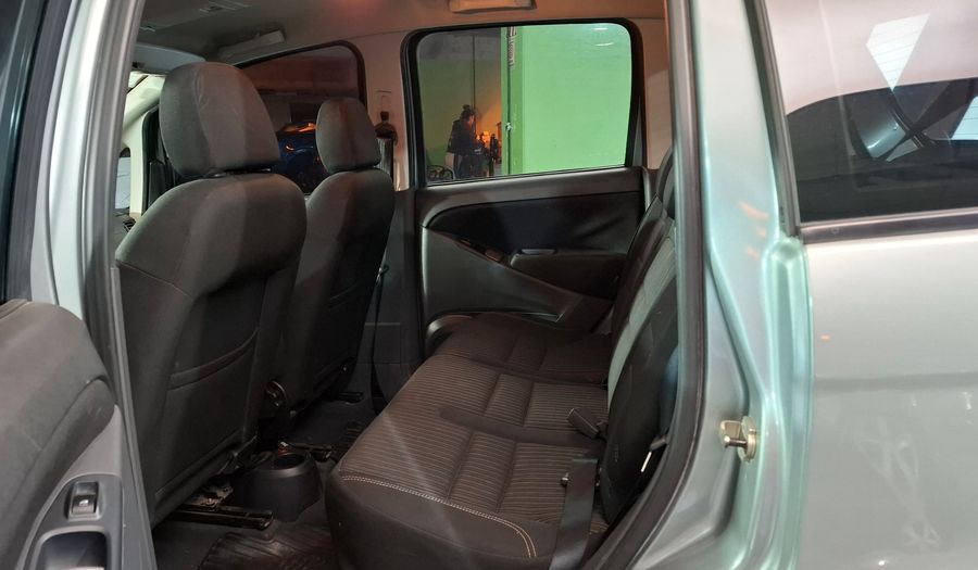 Fiat Idea 1.6 16V ESSENCE Minivan 2013