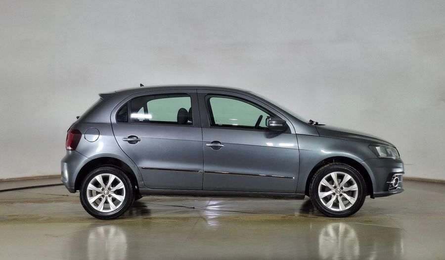 Volkswagen Gol 1.6 TRENDLINE Hatchback 2017