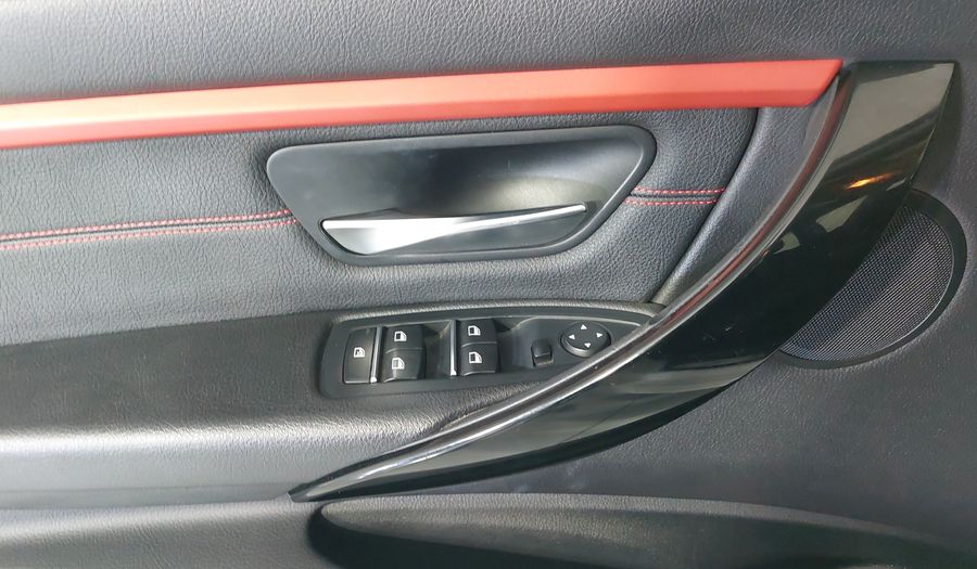 Bmw Serie 3 1.5 318IA SPORT LINE AUTO Sedan 2018