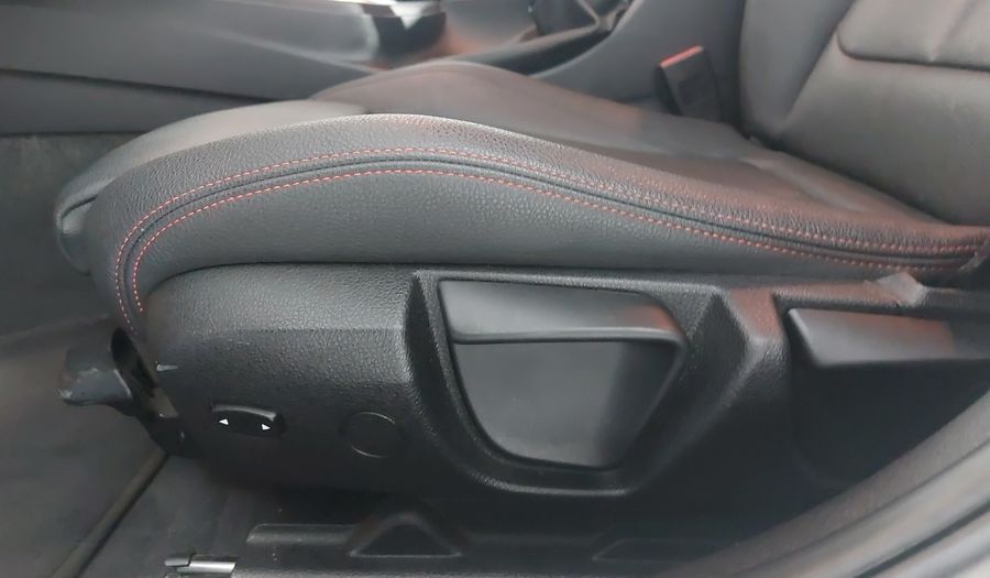 Bmw Serie 3 1.5 318IA SPORT LINE AUTO Sedan 2018