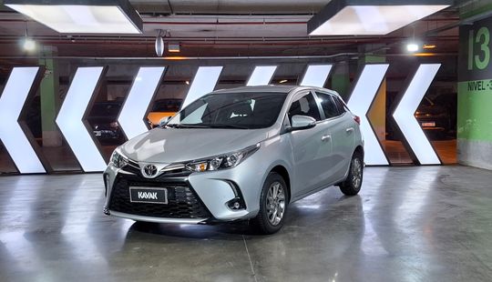Toyota • Yaris