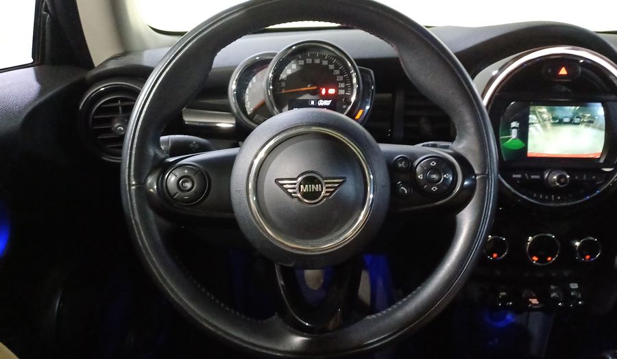 Mini Cooper 1.5 COOPER CHILI Hatchback 2021