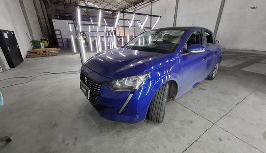 Peugeot • 208