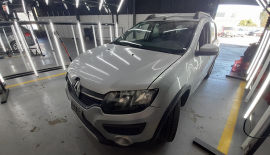 Renault • Sandero Stepway