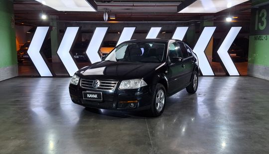 Volkswagen • Bora