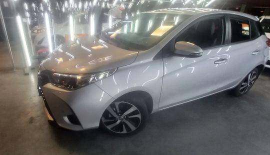 Toyota • Yaris