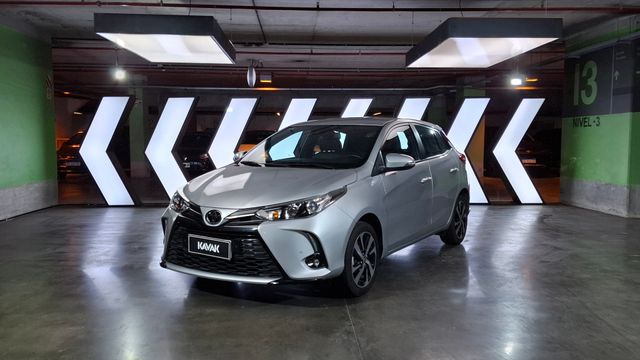 Toyota • Yaris