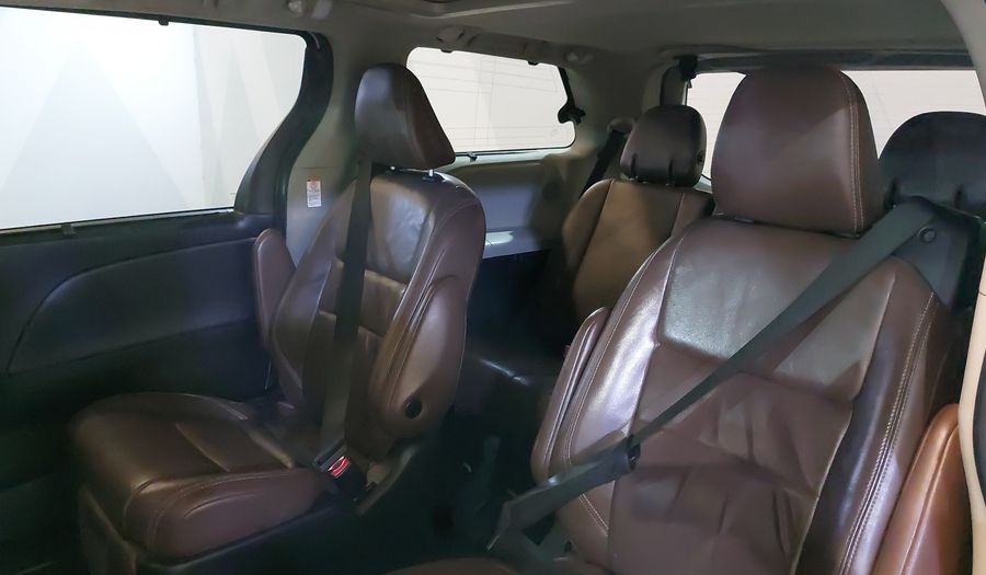 Toyota Sienna 3.5 LIMITED AUTO Minivan 2019