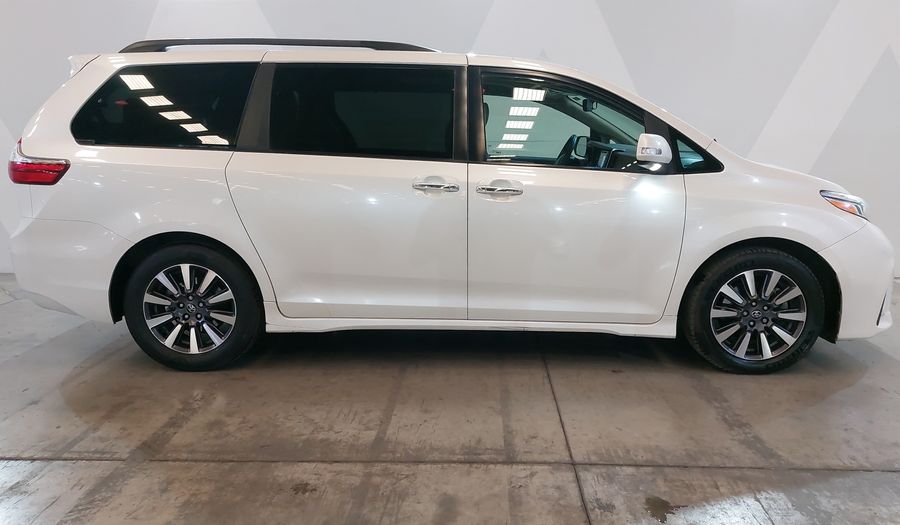 Toyota Sienna 3.5 LIMITED AUTO Minivan 2019