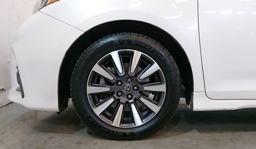 Toyota Sienna 3.5 LIMITED AUTO Minivan 2019
