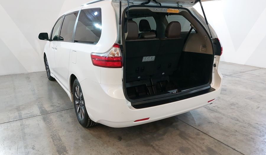 Toyota Sienna 3.5 LIMITED AUTO Minivan 2019