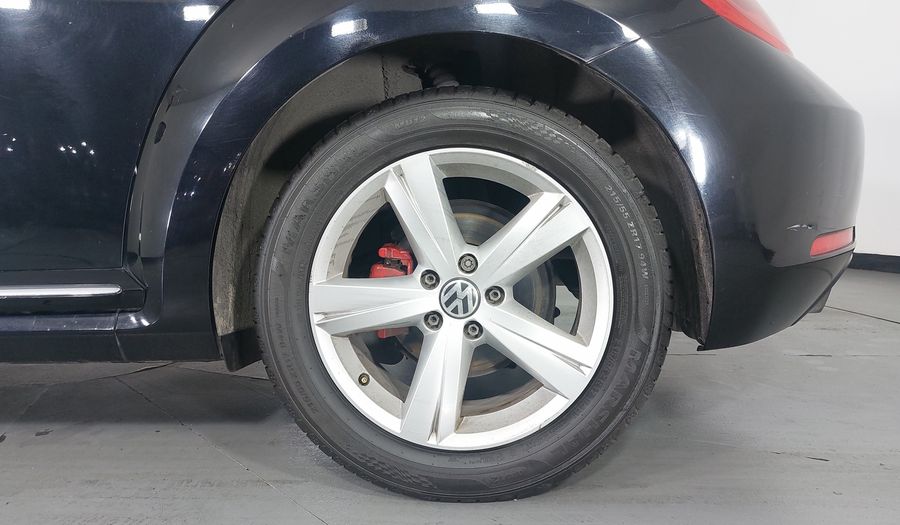 Volkswagen Beetle 2.0 TURBO DSG Hatchback 2012