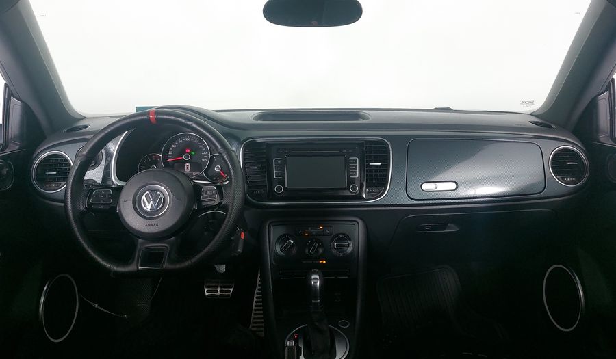 Volkswagen Beetle 2.0 TURBO DSG Hatchback 2012
