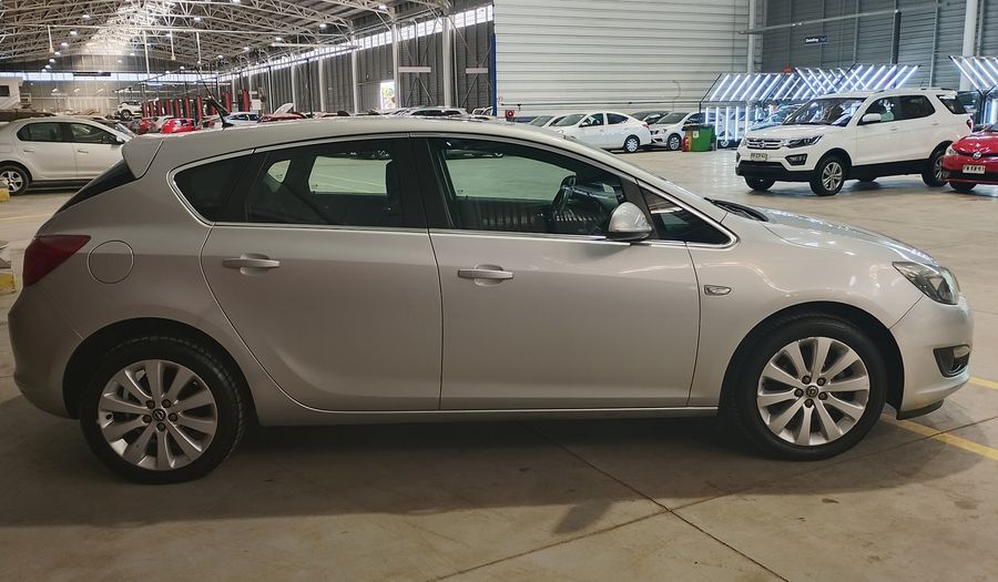 Opel Astra 1.4 TURBO ENJOY AUTO Sedan 2015
