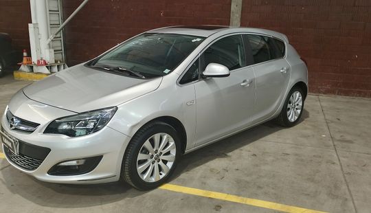 Opel • Astra