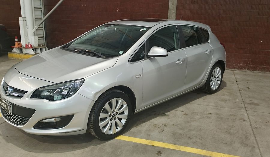 Opel Astra 1.4 TURBO ENJOY AUTO Sedan 2015
