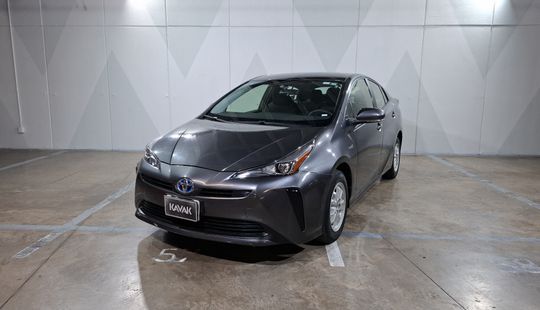 Toyota • Prius