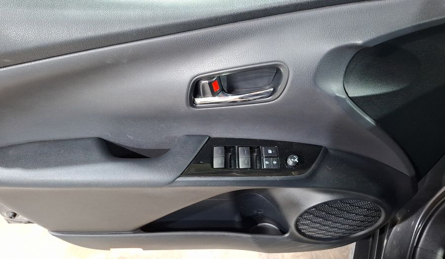 Toyota Prius 1.8 HYBRID BASE Hatchback 2019