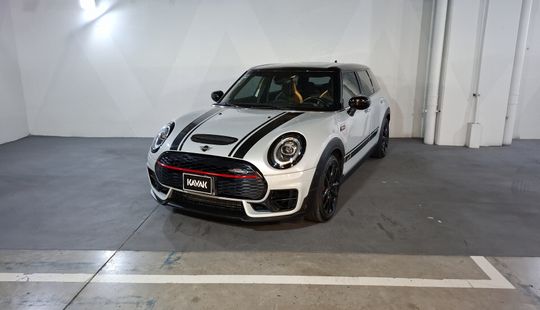 Mini • Clubman
