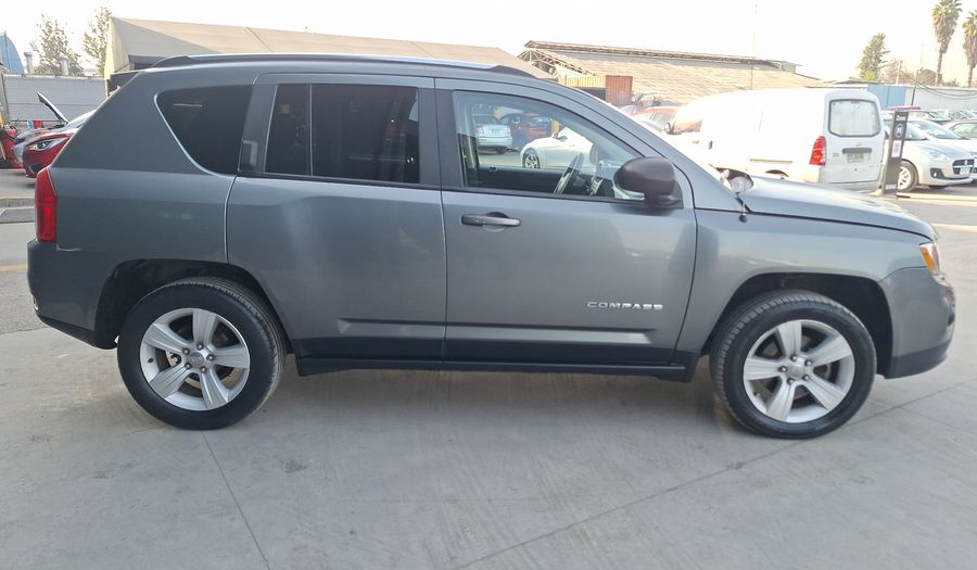 Jeep Compass 2.4 SPORT AUTO Suv 2012