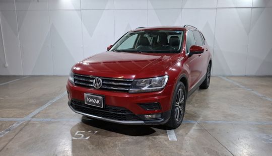Volkswagen • Tiguan