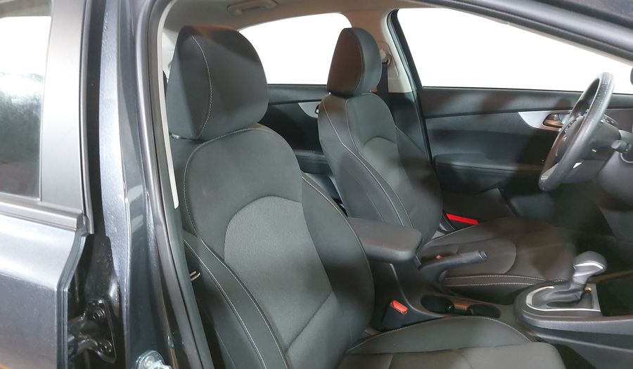 Kia Forte 2.0 LX IVT Sedan 2024