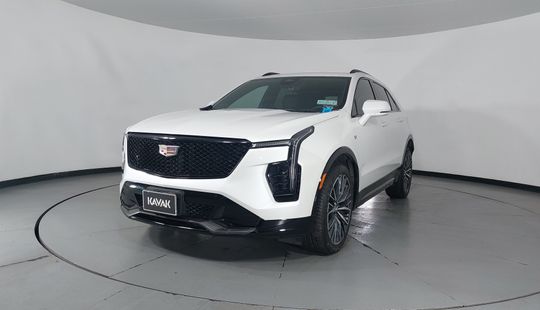 Cadillac • XT4
