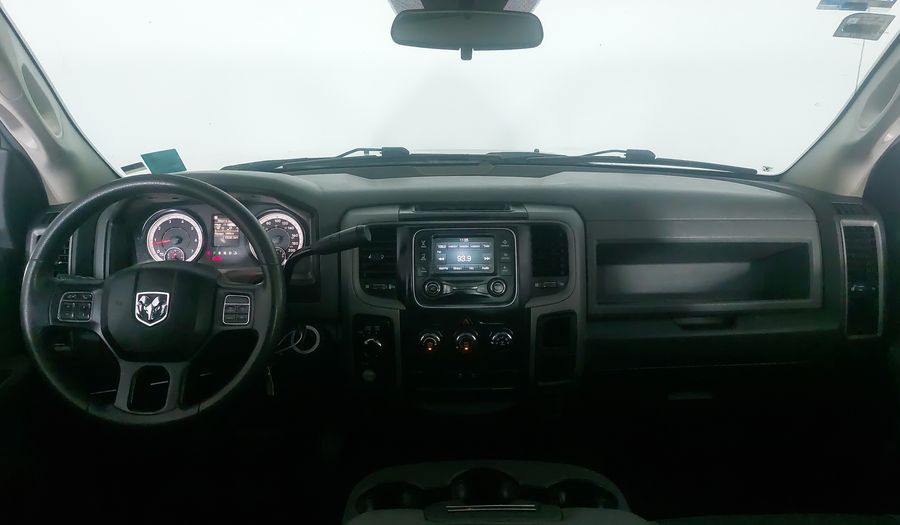 Ram 2500 5.7 HEMI SPORT REG CAB 4X4 V8 6AT Pickup 2018