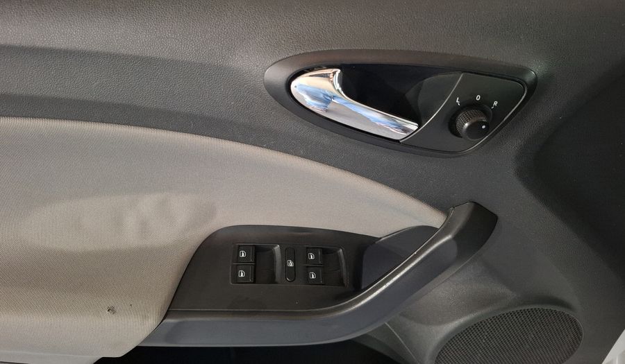 Seat Ibiza 1.6 STYLE MT FULL LINK Hatchback 2016